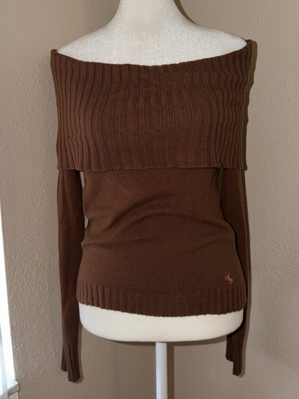 Vintage Y2K Abercrombie & Fitch 2000s Off Shoulder Sweater